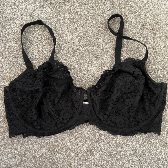 ✨Set of 3 ✨ Victoria Secret Bras - Picture 1 of 4